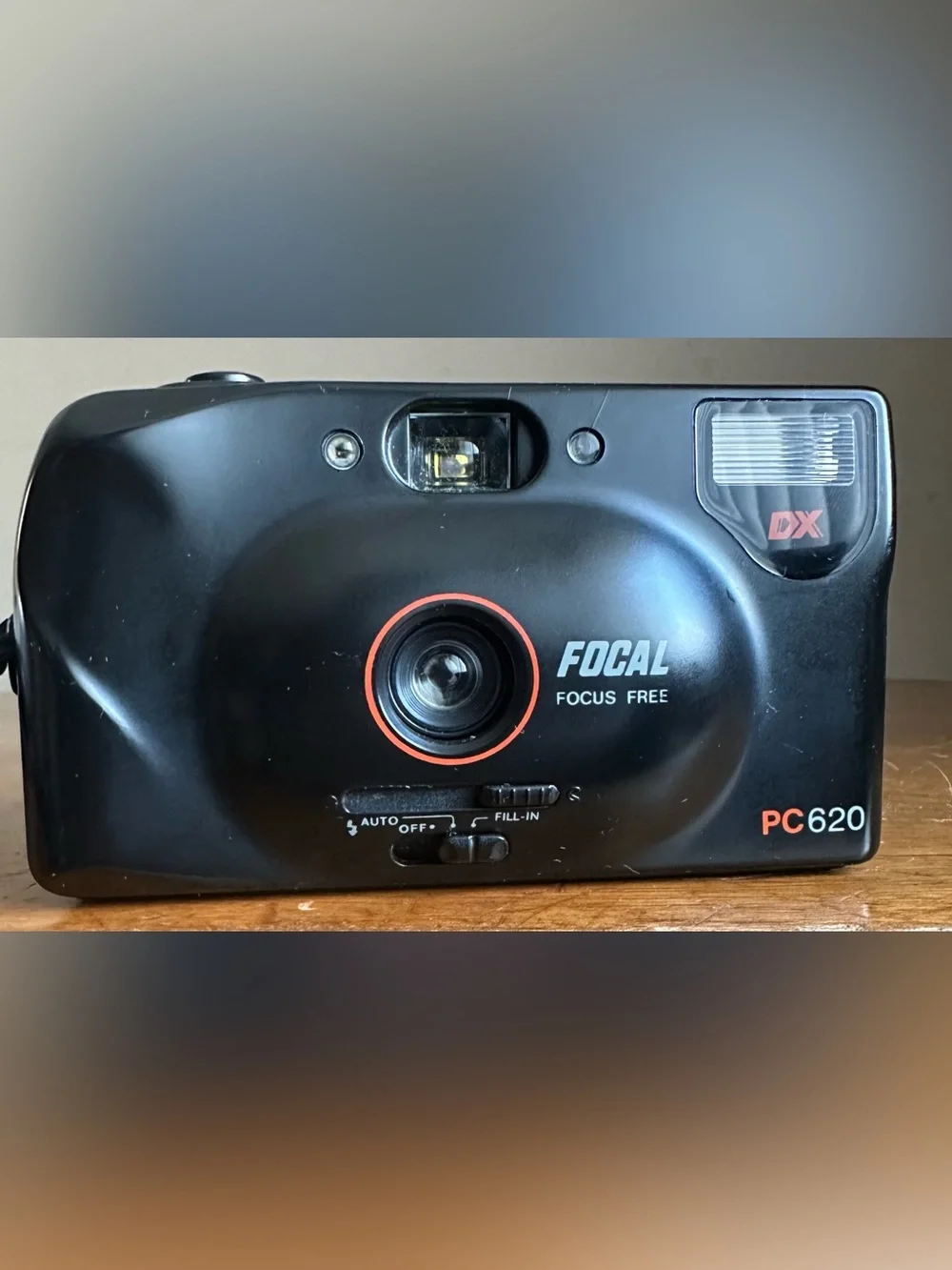 Focal PC620 DX Motor Focus Free Compact 35mm Film Camera w/ Built-In Flash Black